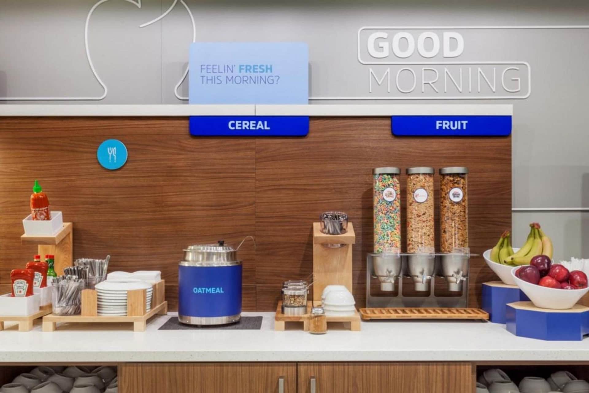 Holiday Inn Express & Suites - Cedar Rapids NE - Marion