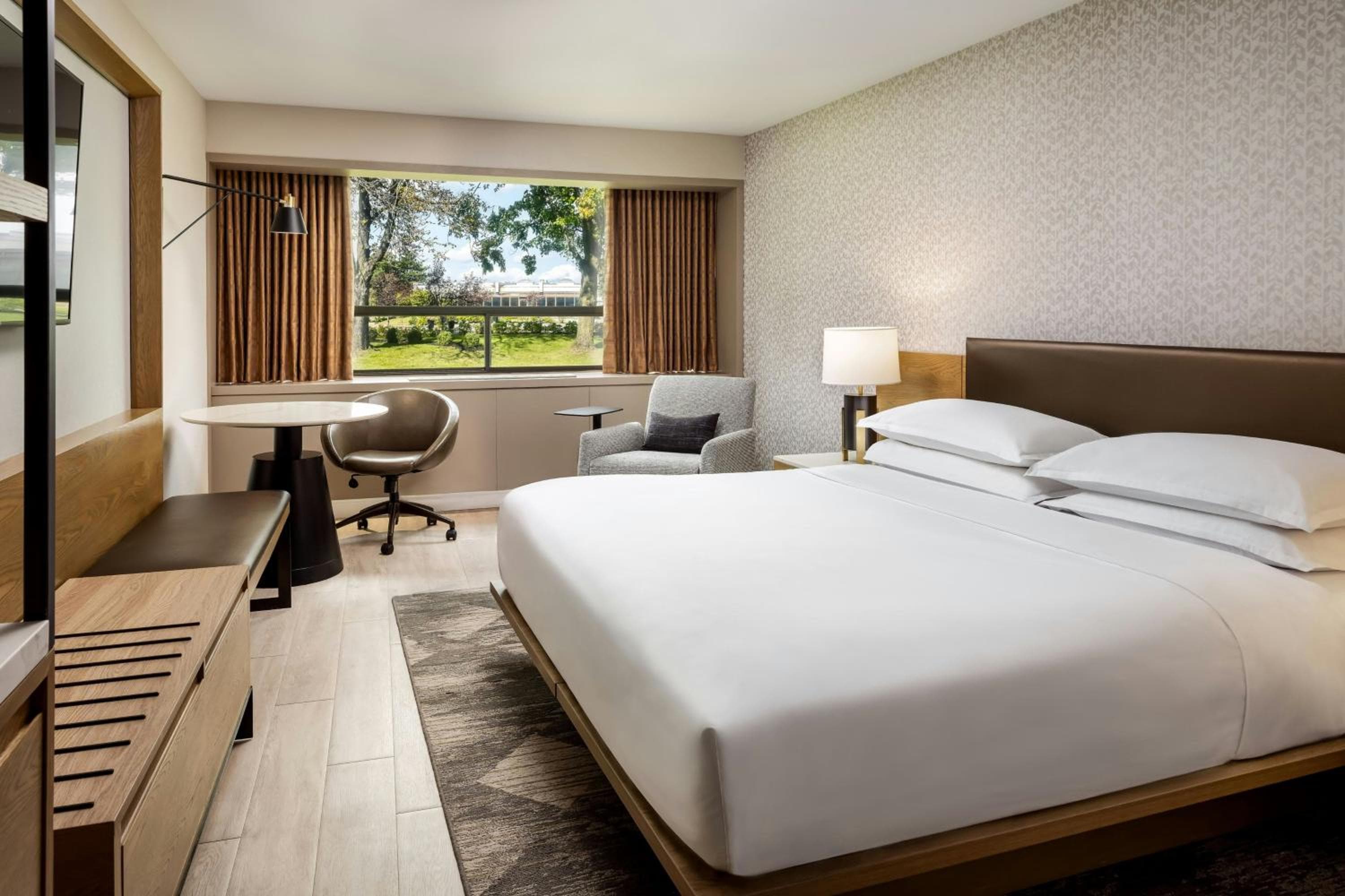 Sheraton Montreal Airport Hotel