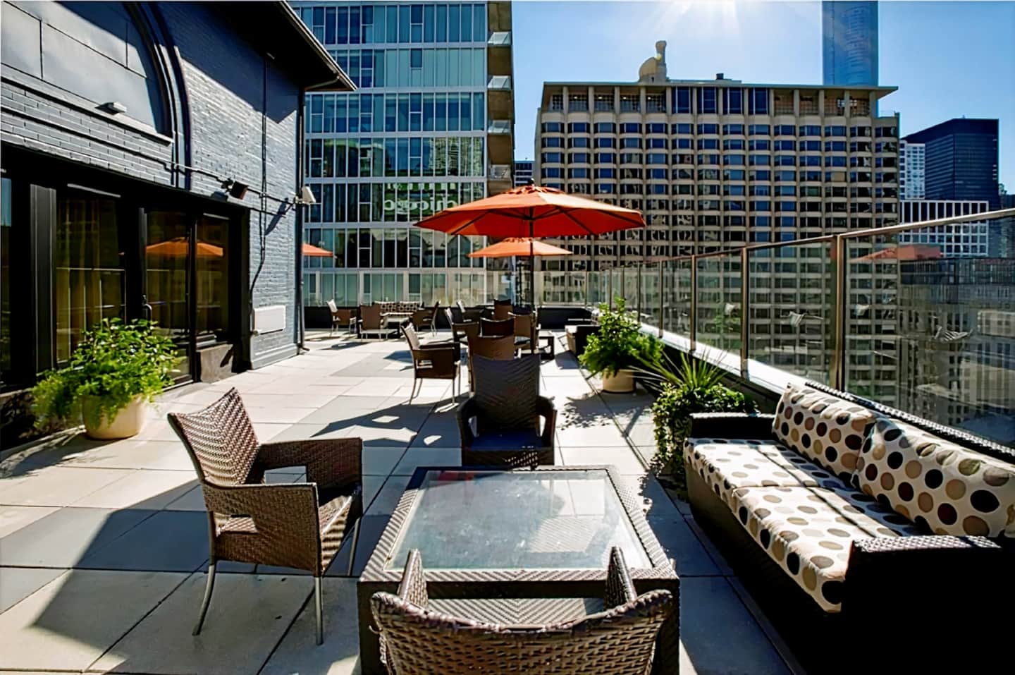 Inn of Chicago Magnificent Mile