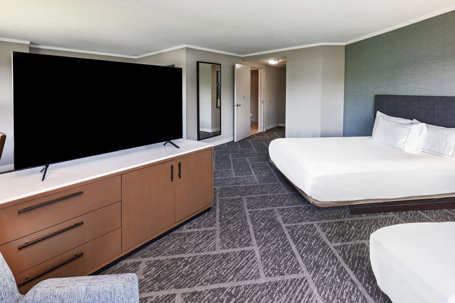 DoubleTree by Hilton Tulsa - Warren Place
