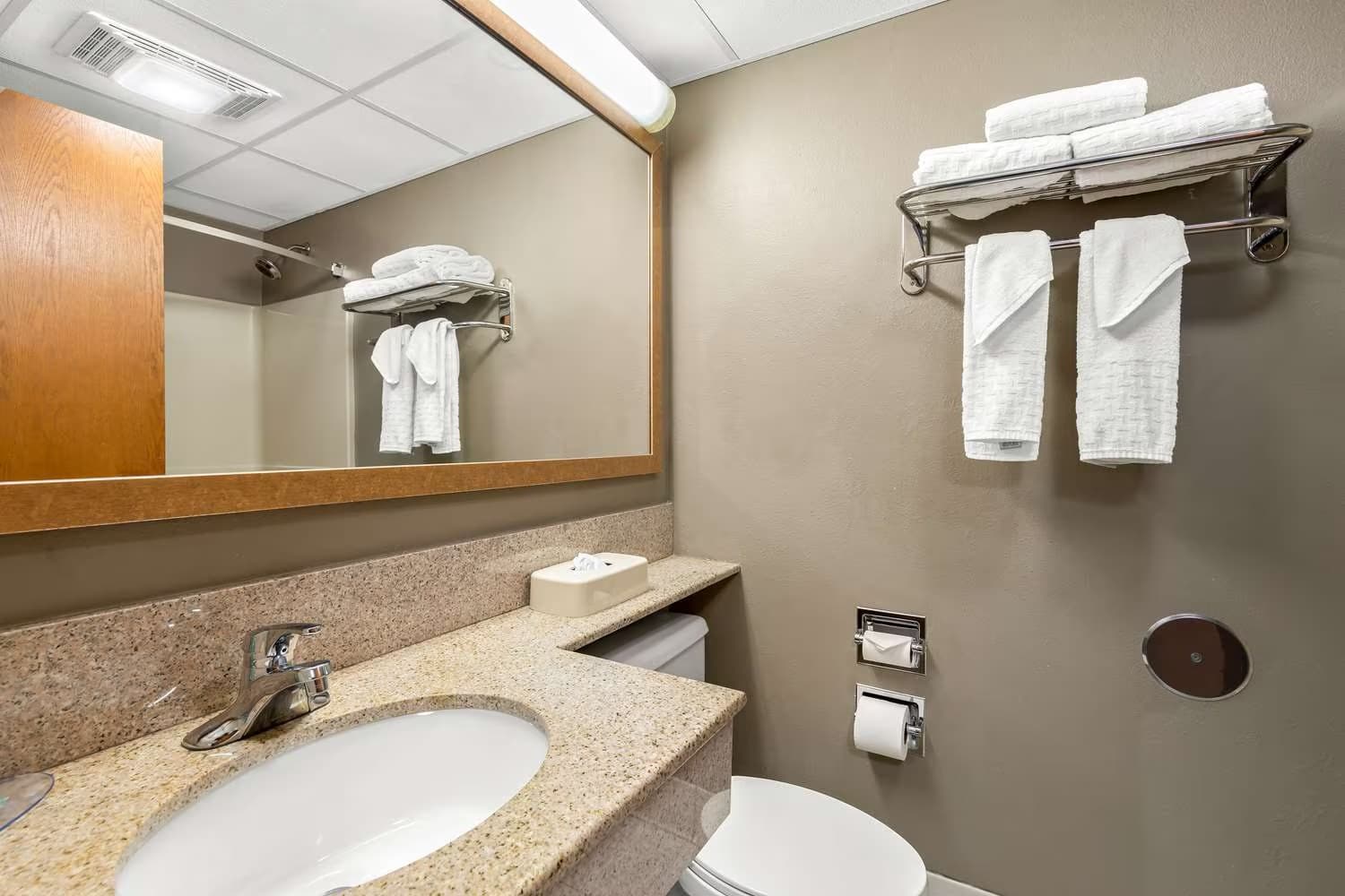 Best Western West Towne Suites