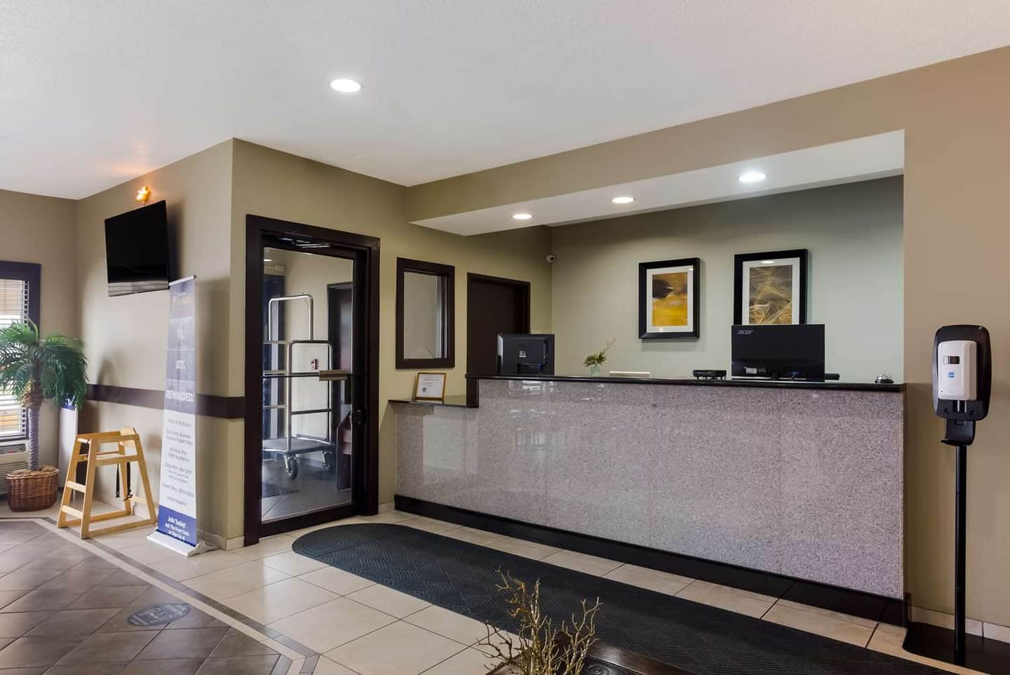 Best Western Crossroads Inn