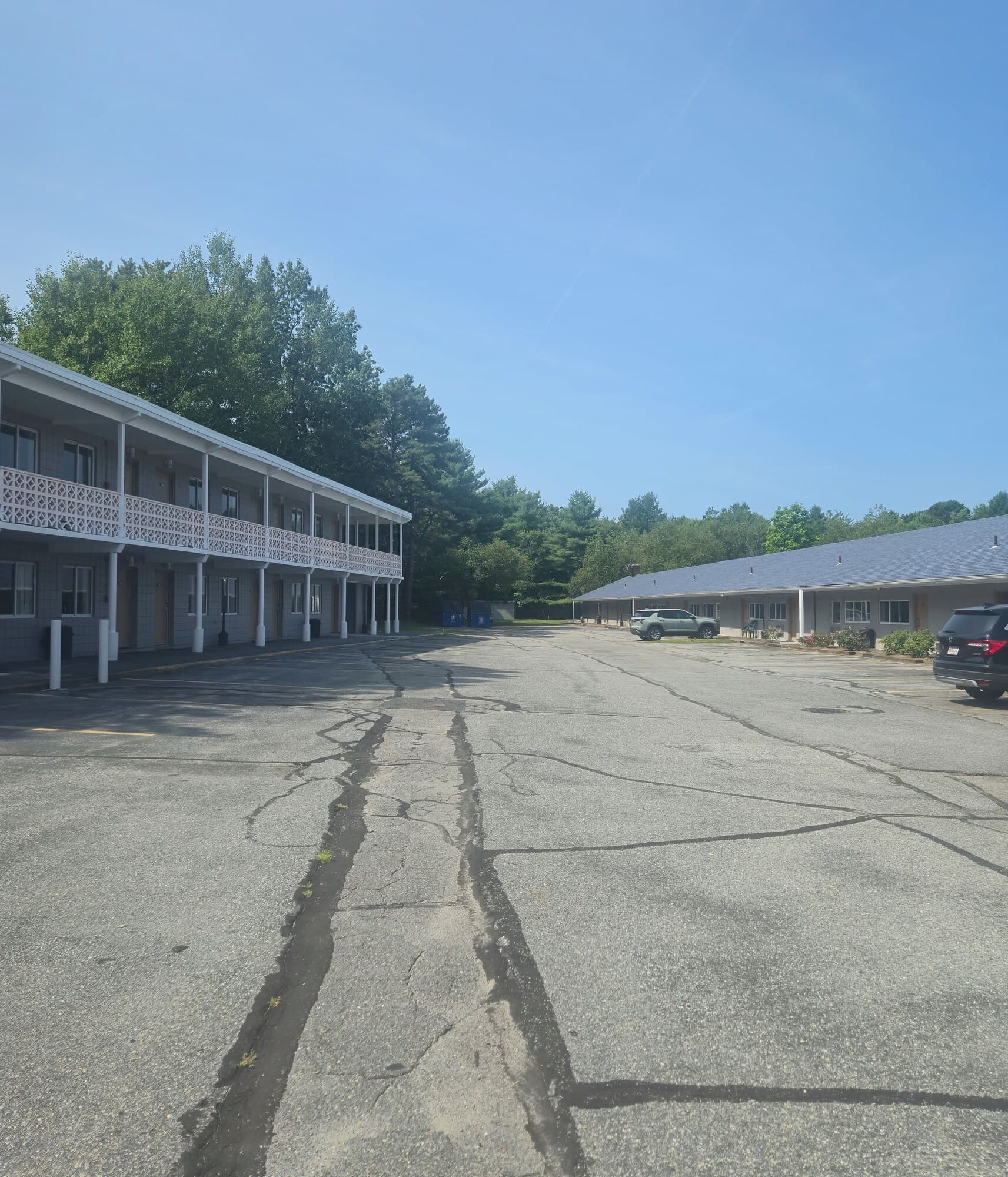 Naahoba Valley Inn & Suites