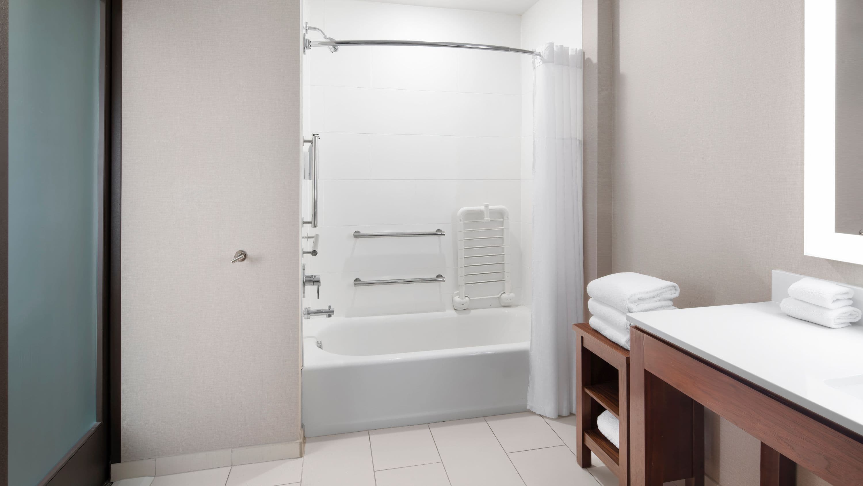 Courtyard by Marriott Seattle SeaTac Airport