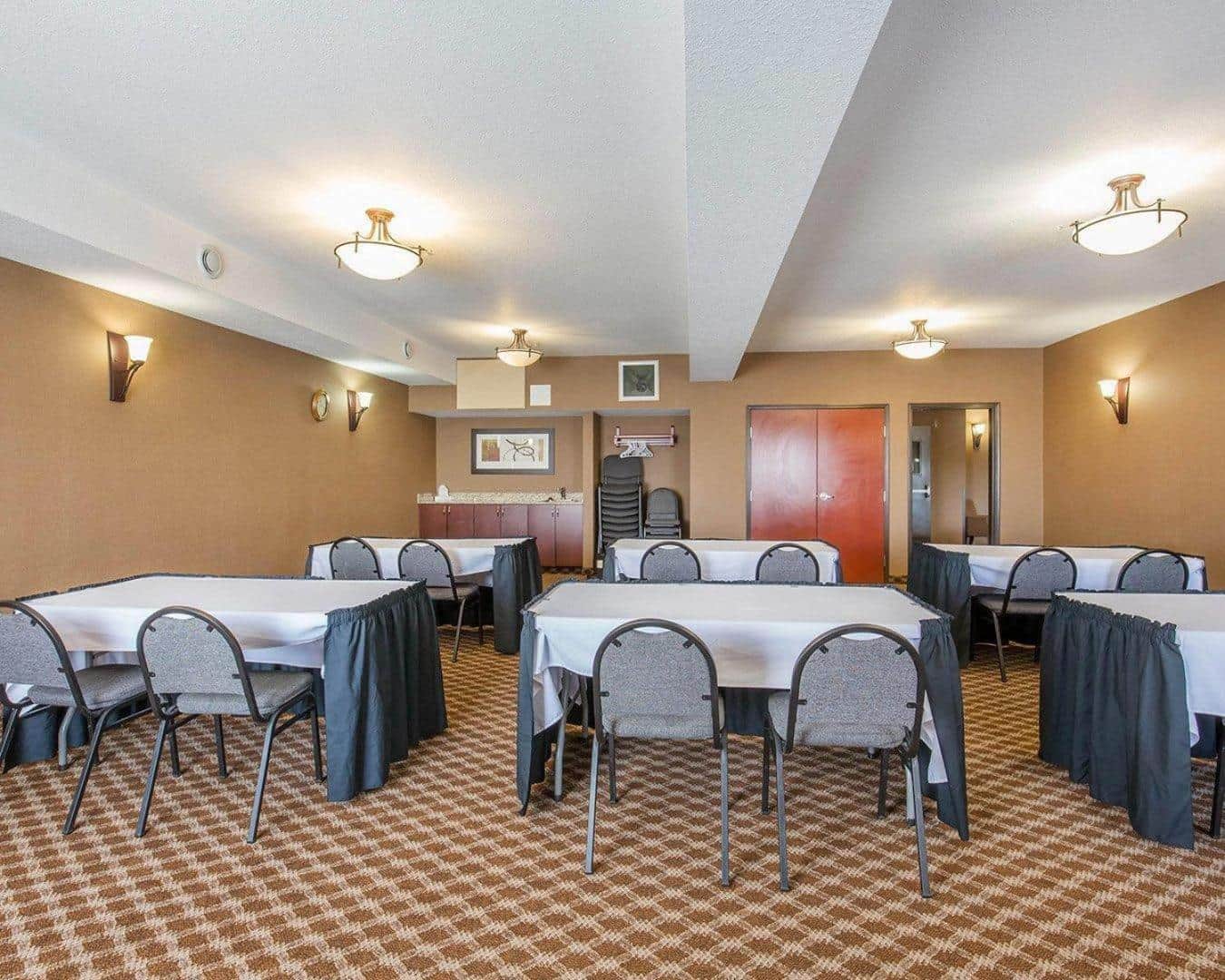 Comfort Inn & Suites