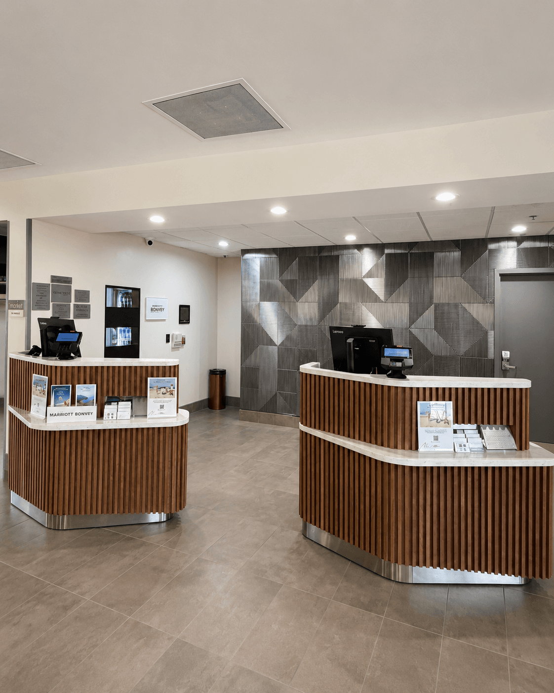 Courtyard by Marriott Houston Hobby Airport