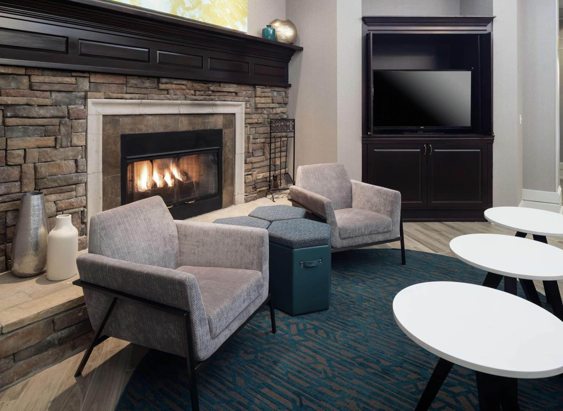 Hampton Inn & Suites Memphis at Beale Street