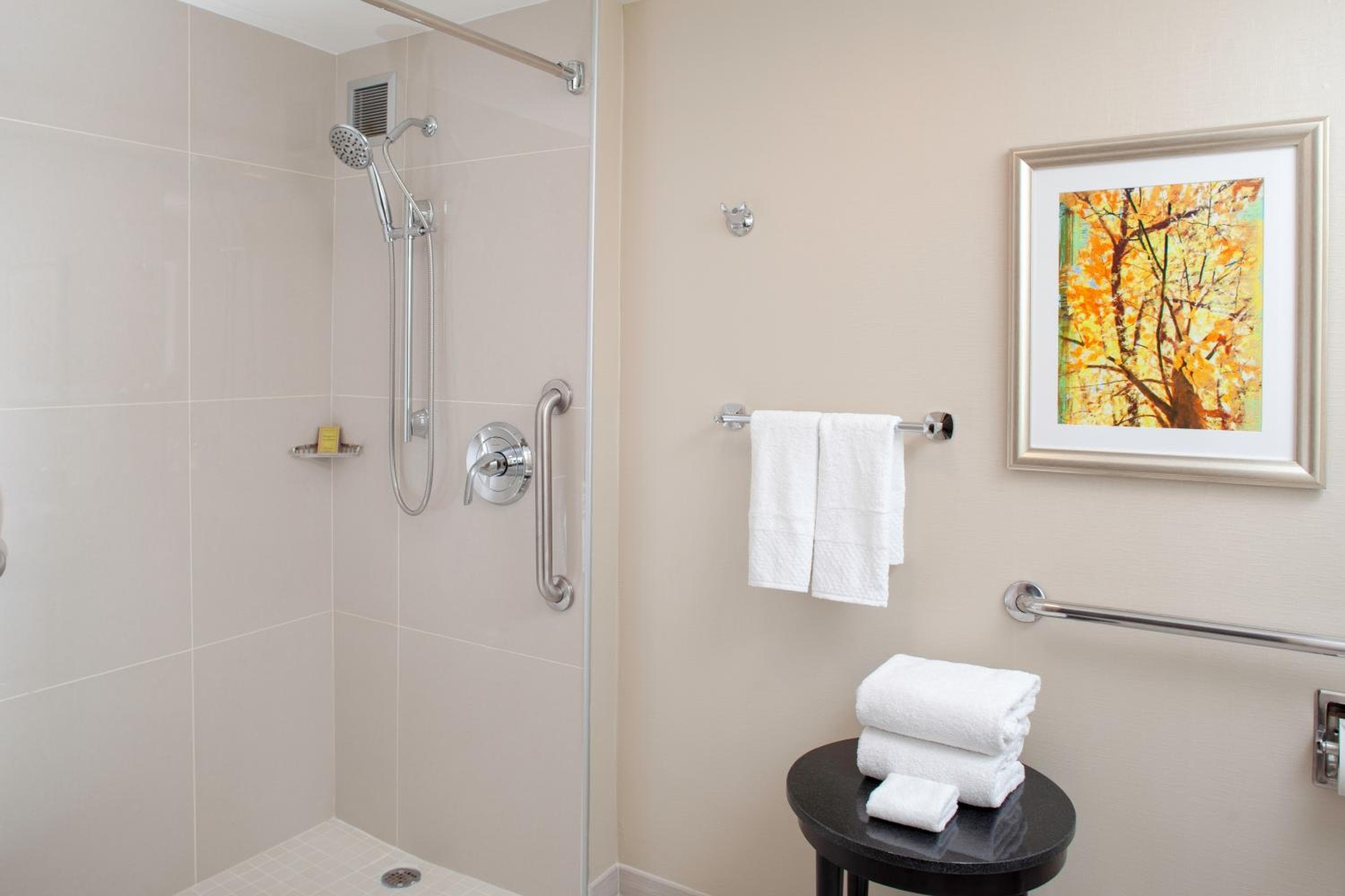 DoubleTree by Hilton Kansas City - Overland Park