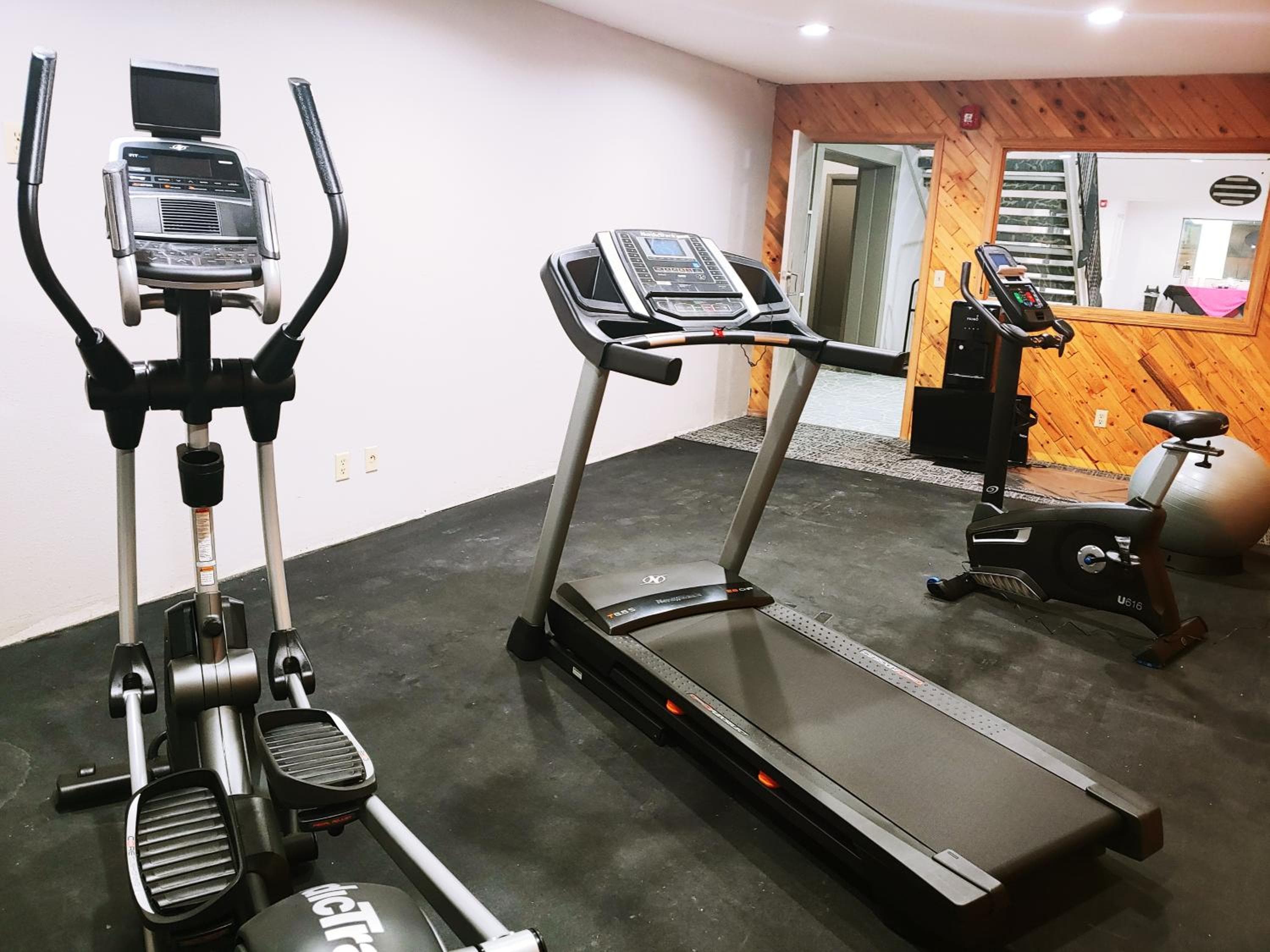 Days Inn by Wyndham Rawlins