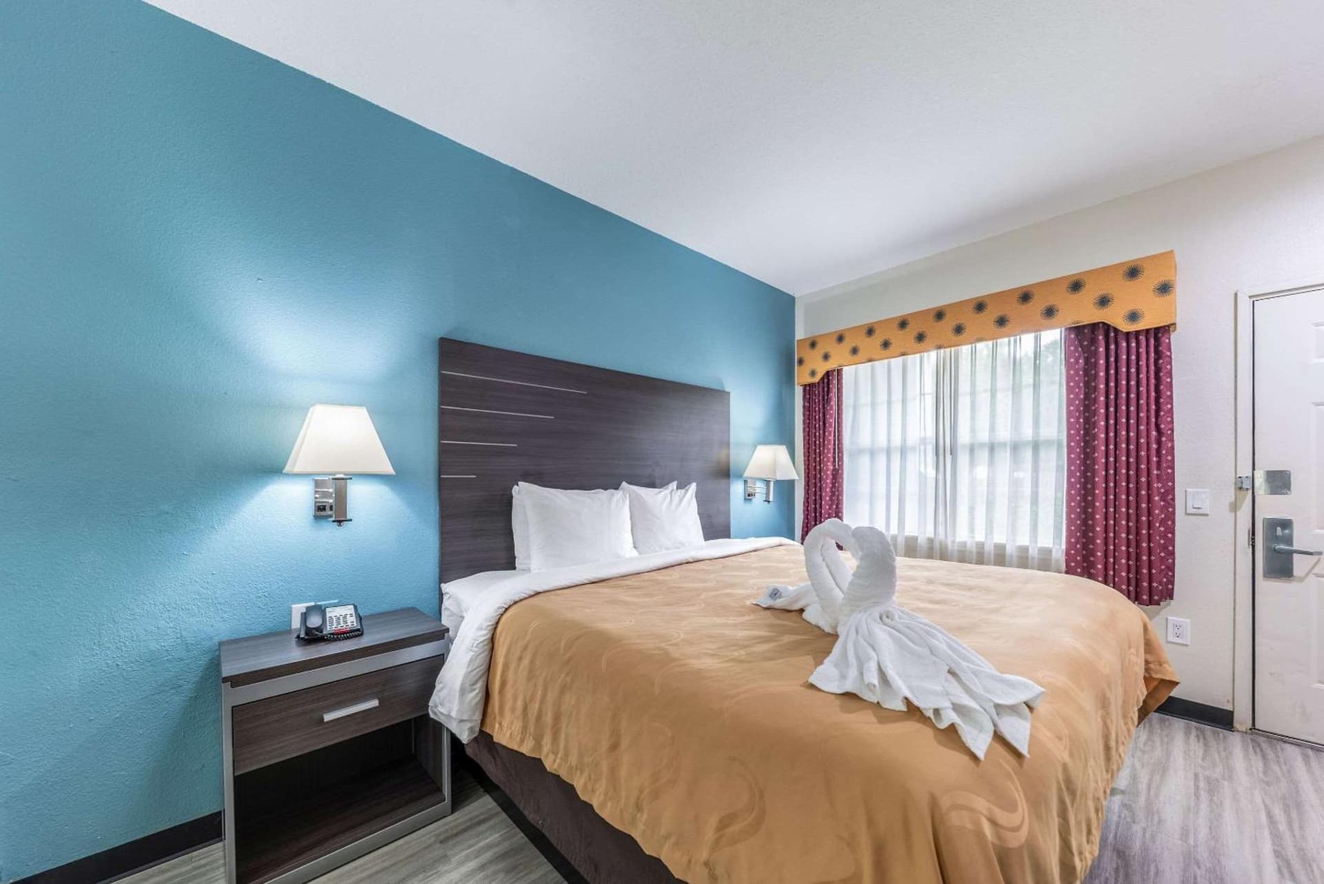 Quality Inn & Suites Canton