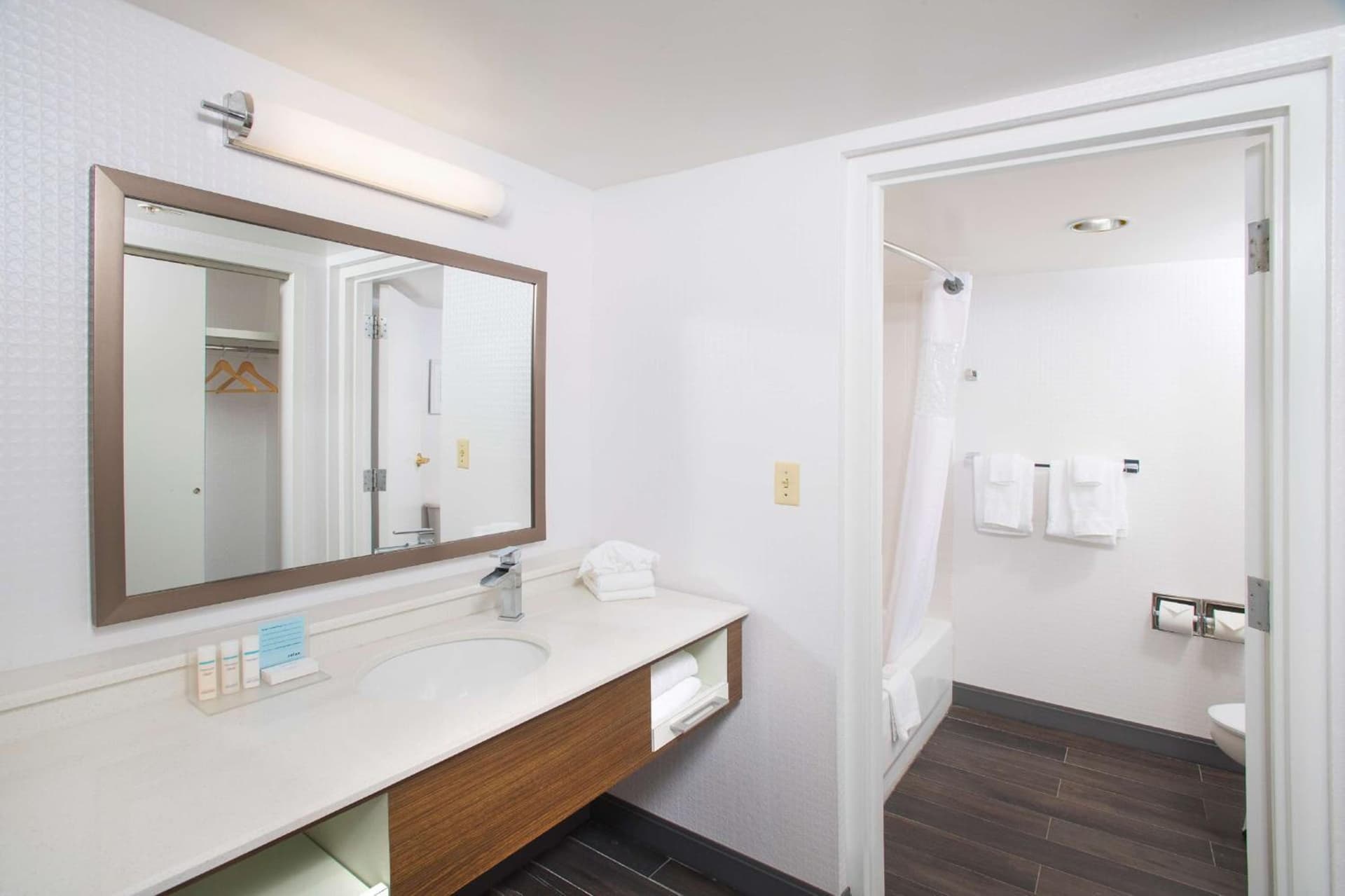 Hampton Inn & Suites Annapolis