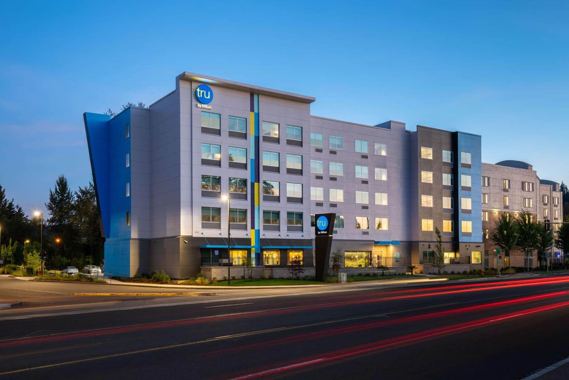 Tru by Hilton Eugene