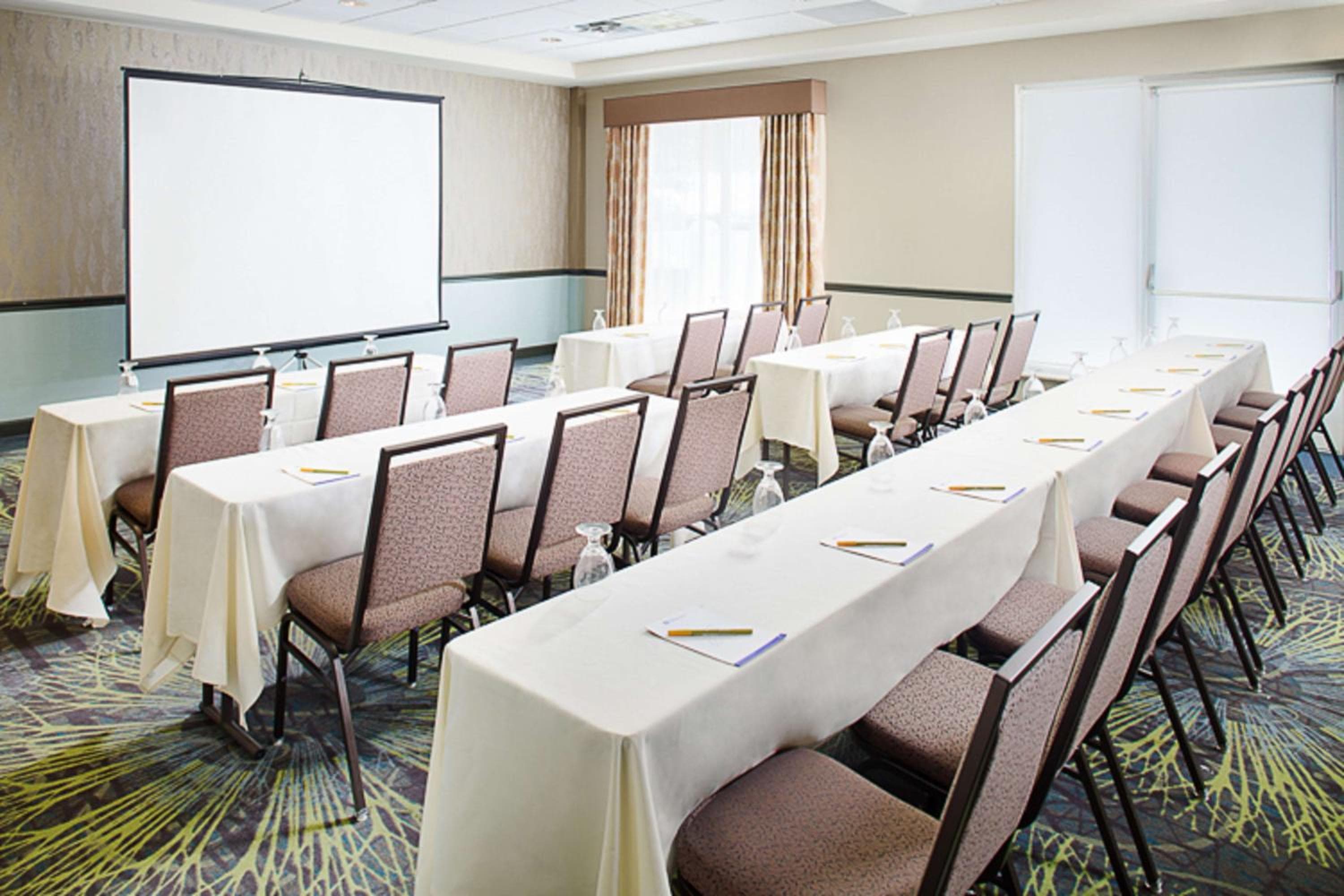Hilton Garden Inn Albany Airport