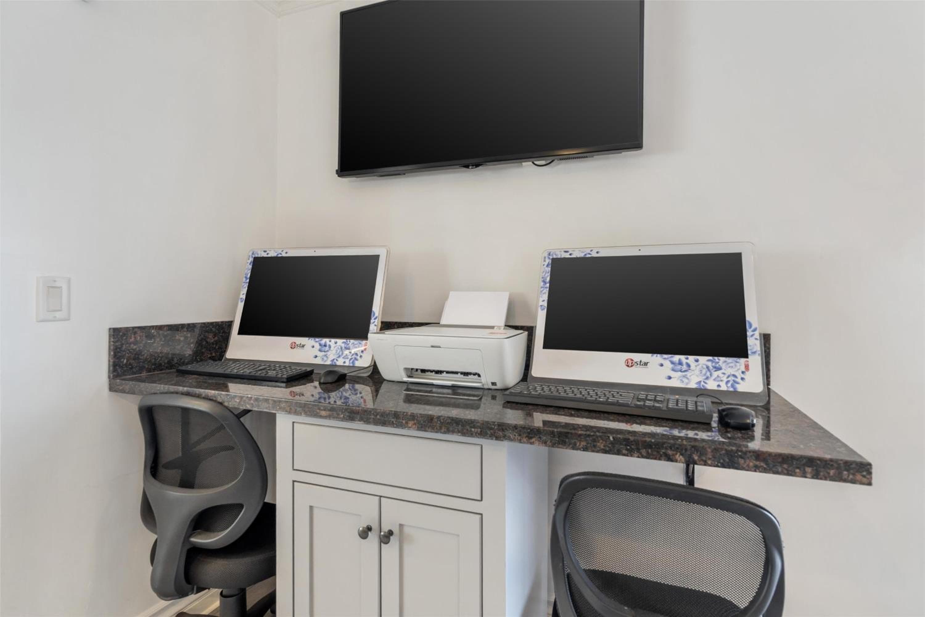 Best Western WESTMINSTER INN