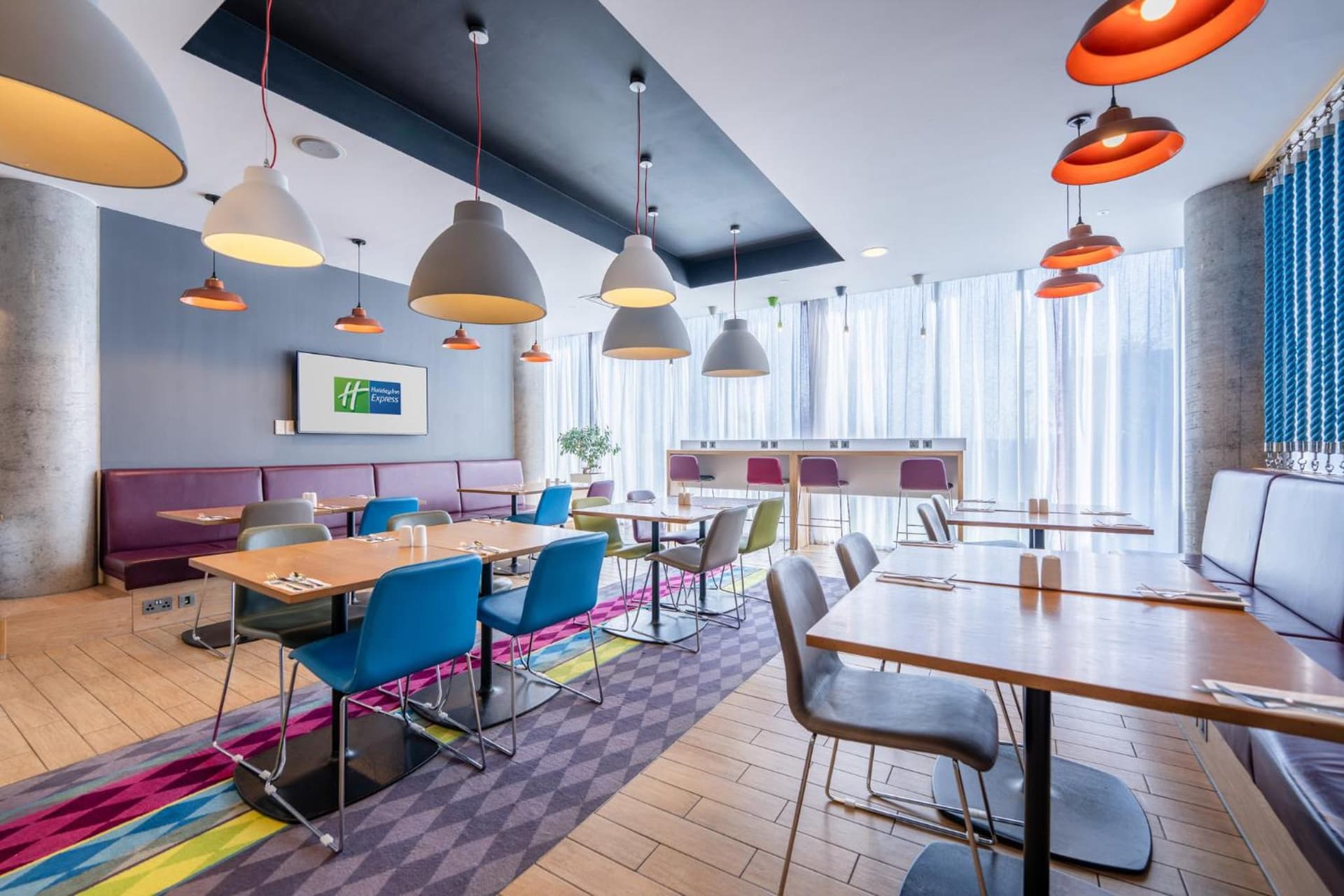 Holiday Inn Express Aberdeen Airport