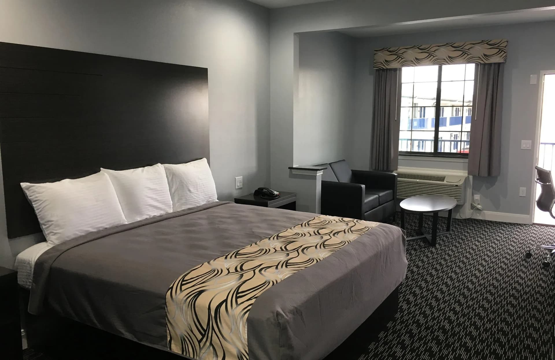 Platinum Inn and Suites