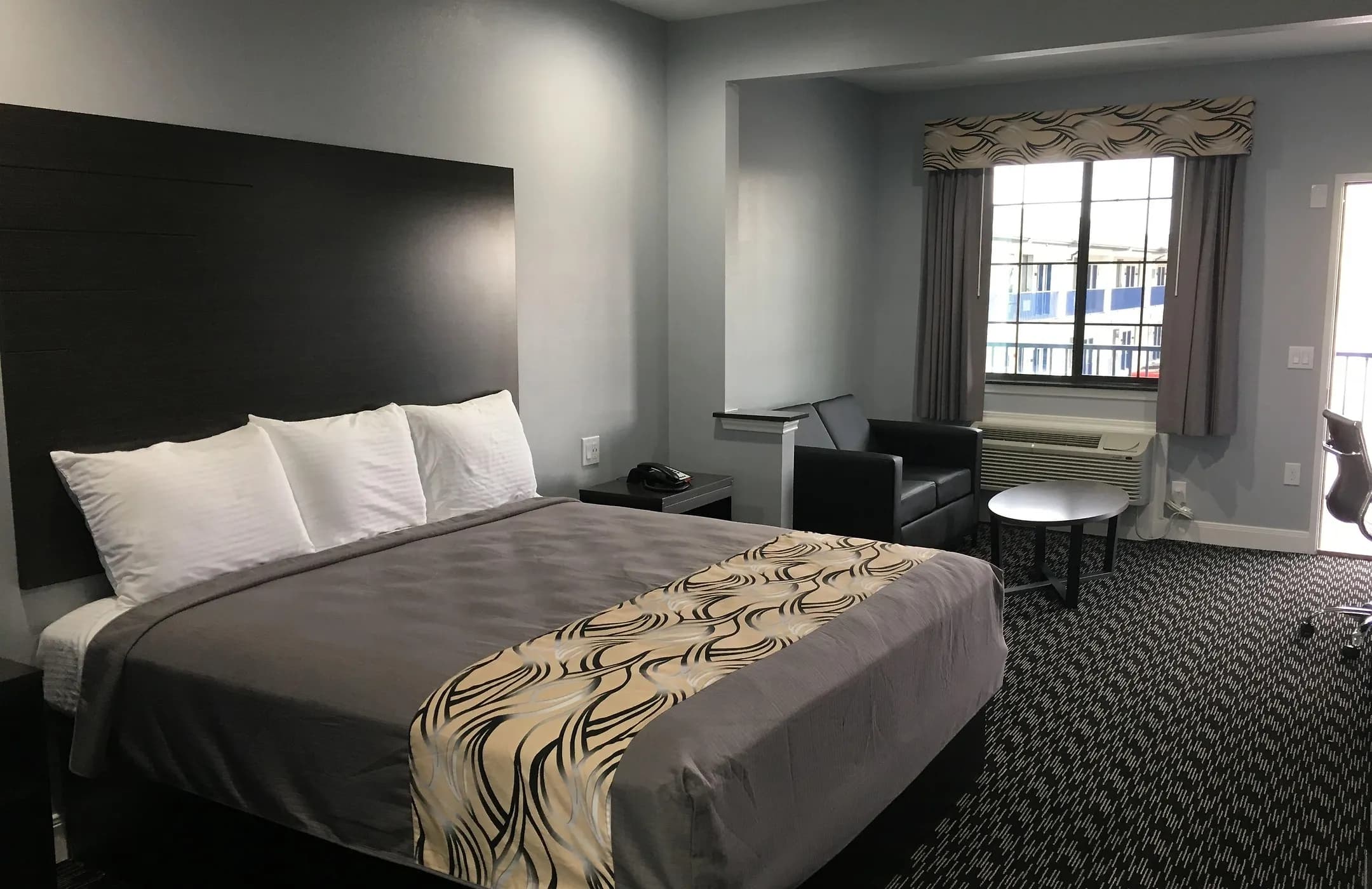 Platinum Inn and Suites