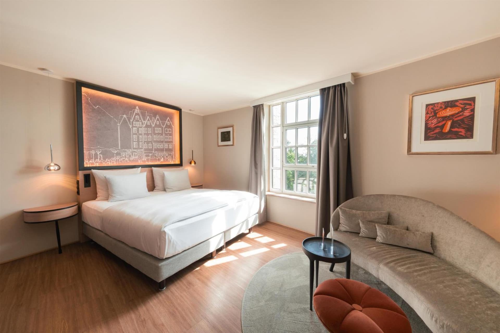 Wasserturm Hotel Cologne, Curio Collection by Hilton