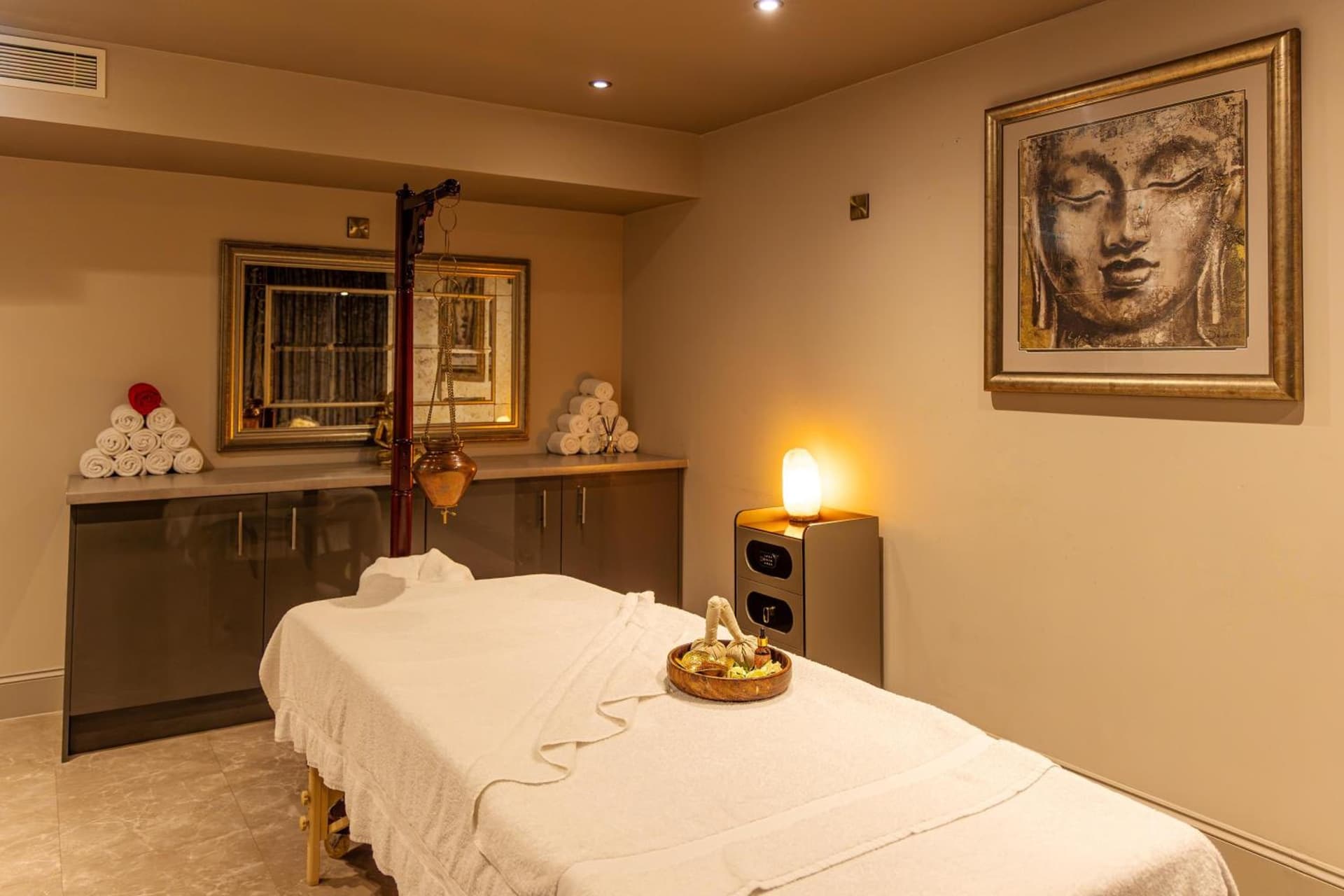 Dover Marina Hotel & Spa, Tapestry Collection by Hilton