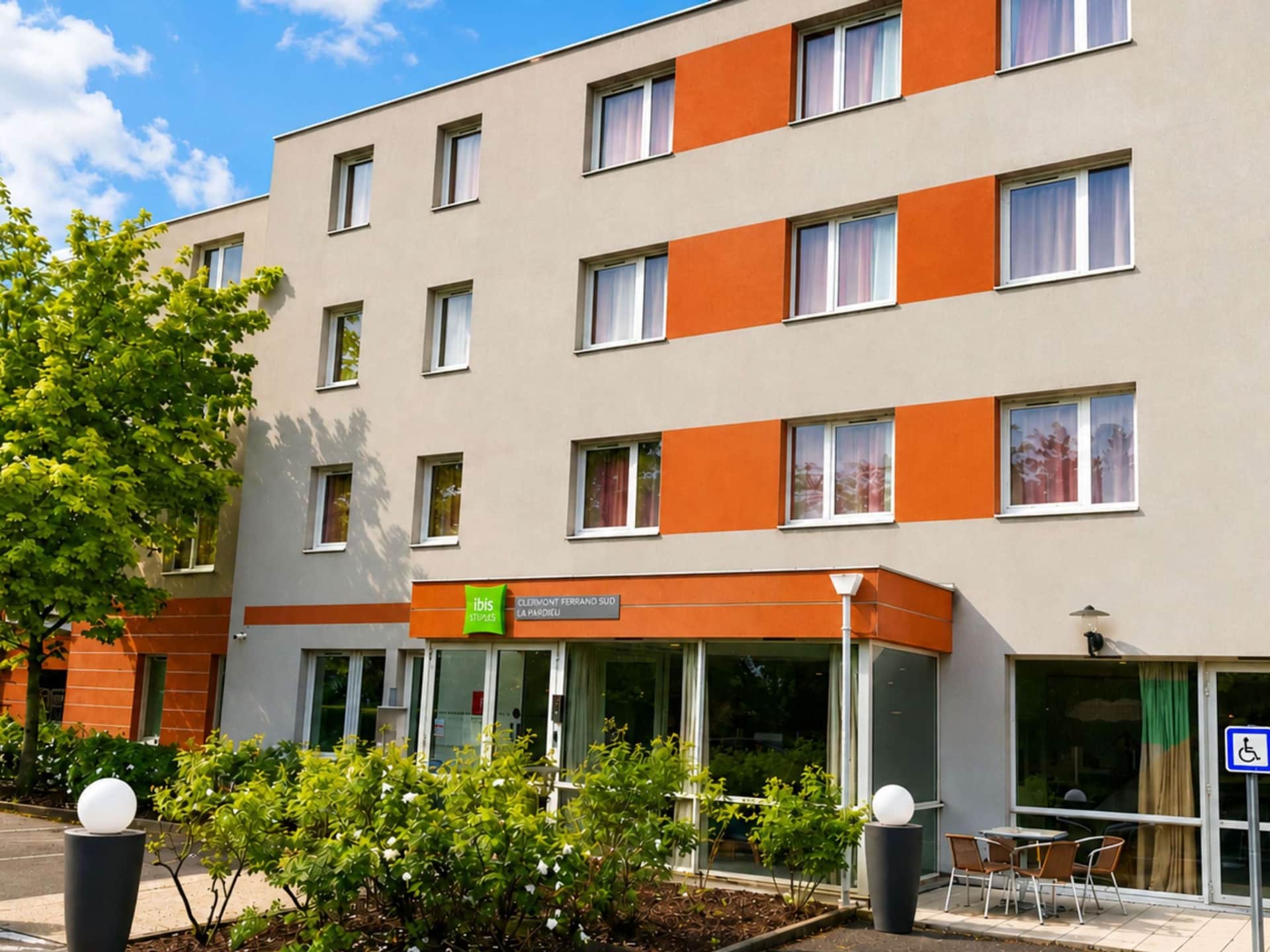 ibis Styles Clermont Ferrand Sud La Pardieu