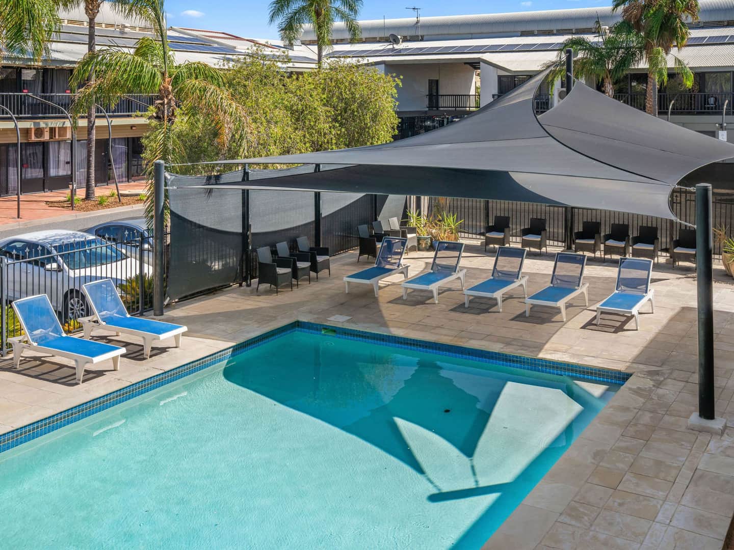 greet Hotel Alice Springs