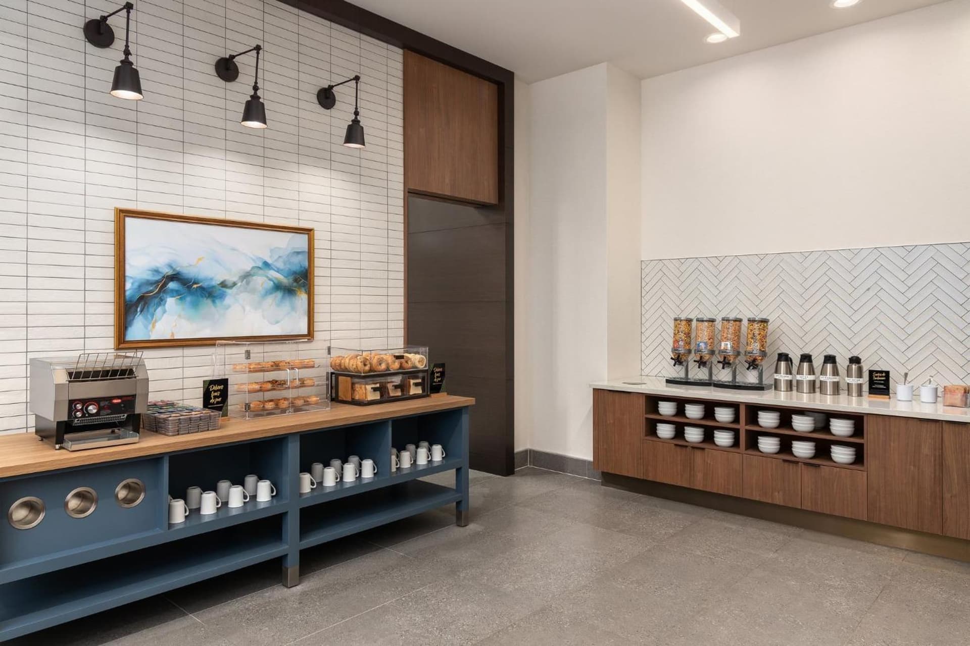 Staybridge Suites Montreal Airport - St-Laurent by IHG