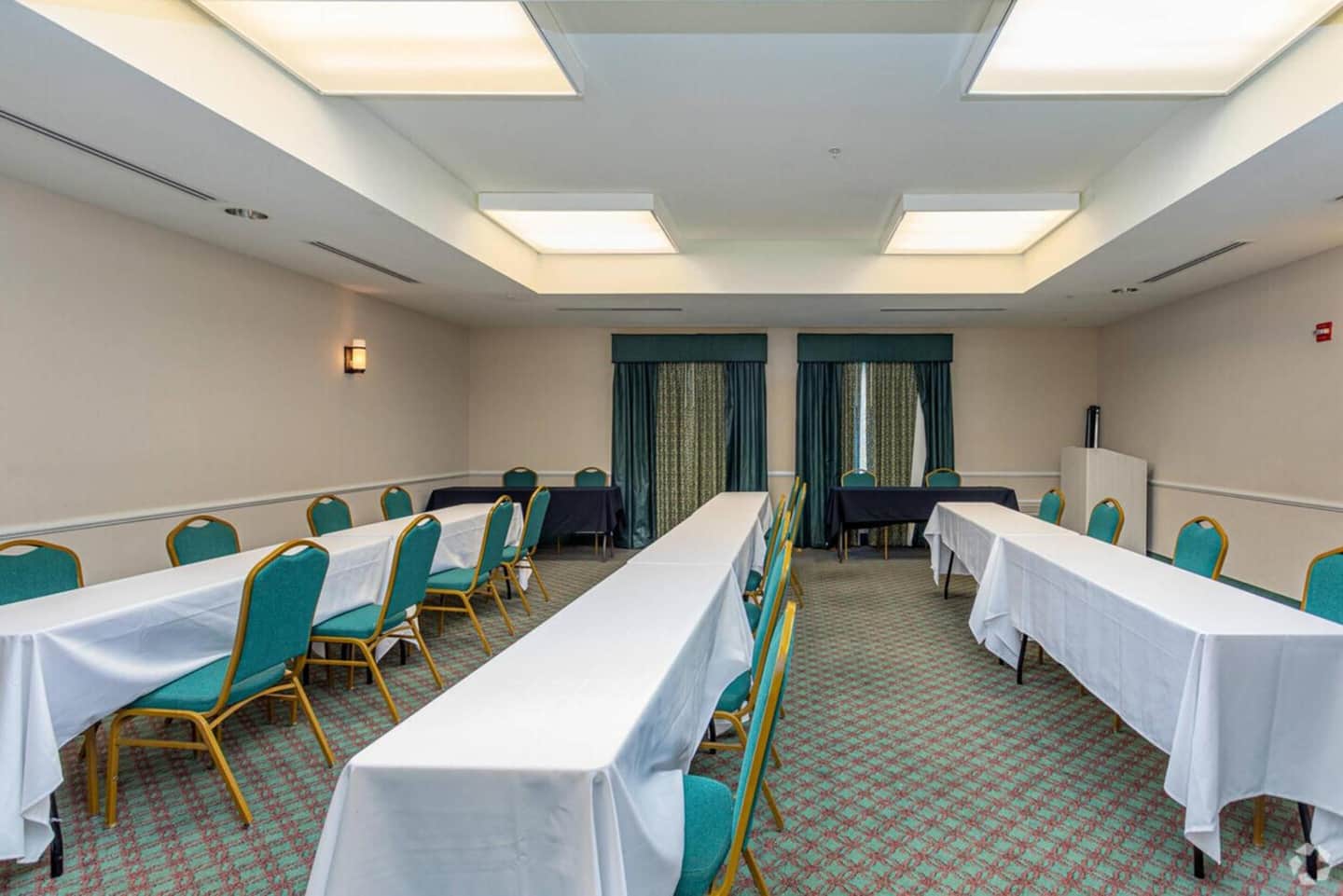 Staywell Inn & Suites I-75