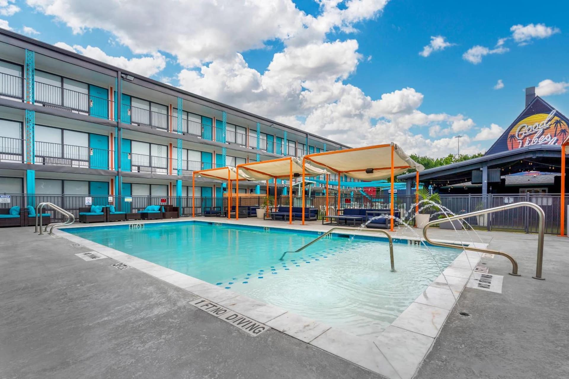 Heights House Hotel, Ascend Hotel Collection