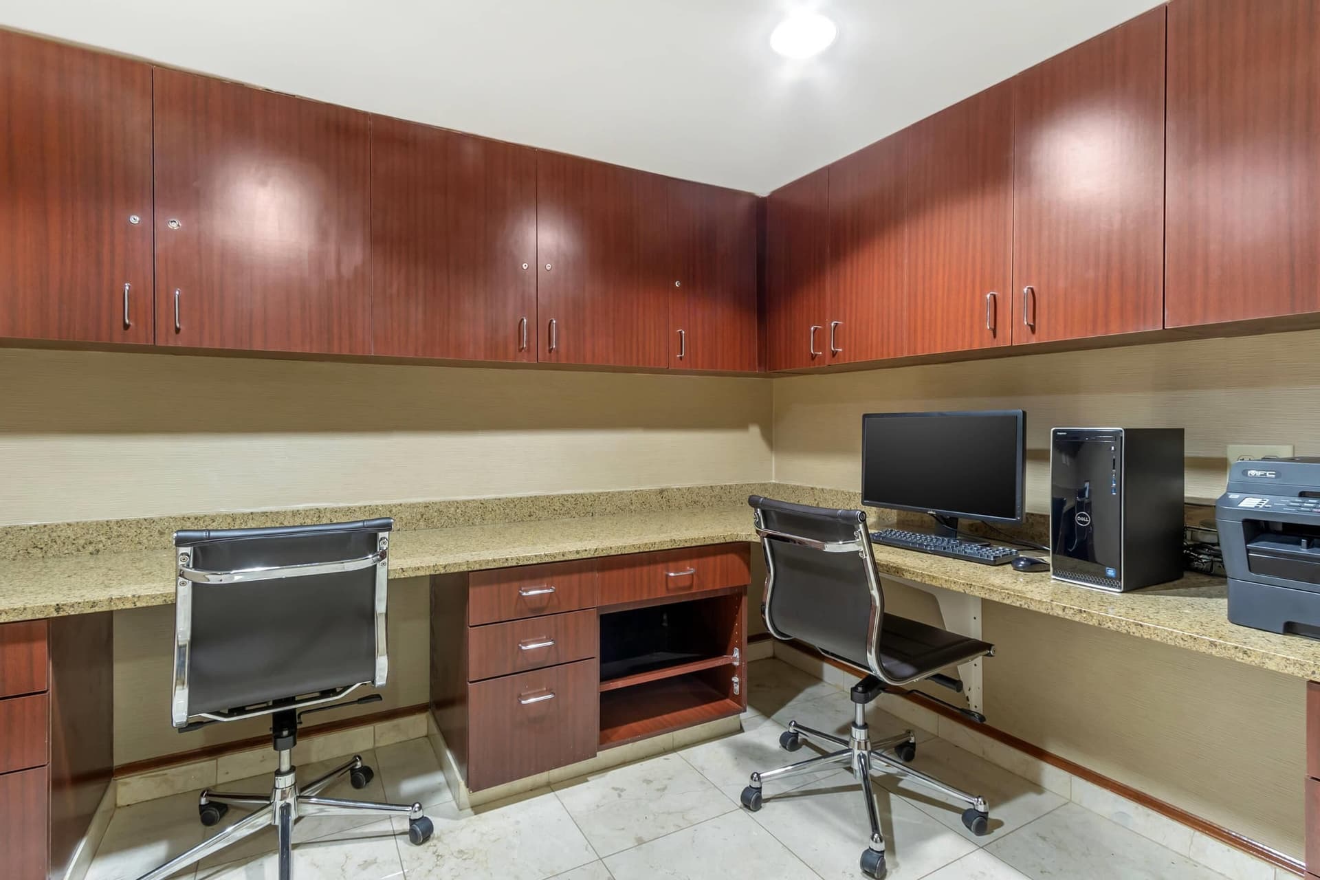 Comfort Inn & Suites Charleston Airport Convention Center
