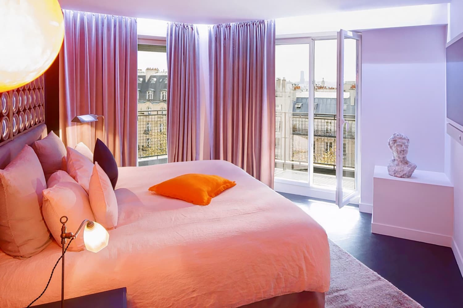 Notre dupleix sous les toits de Paris - Hôtel Le Chat Noir