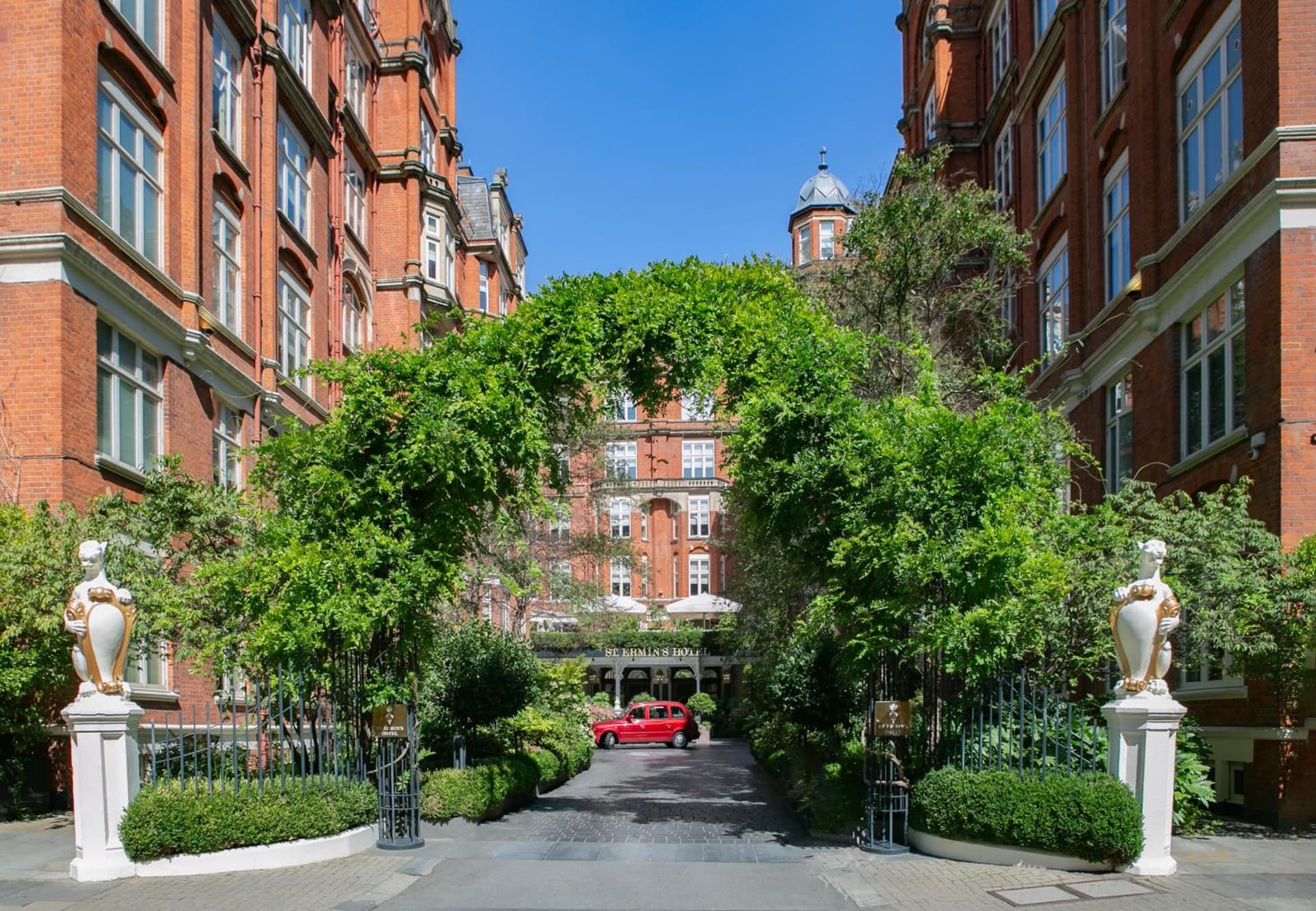 St Ermin's Hotel - Autograph Collection