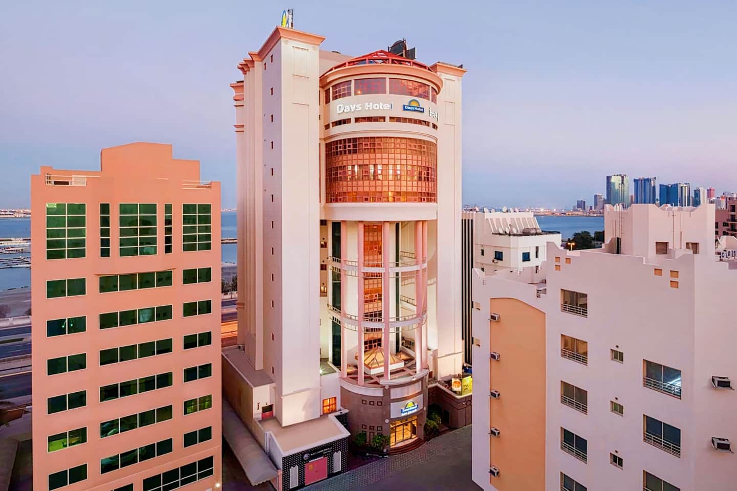 Happy Days Hotel